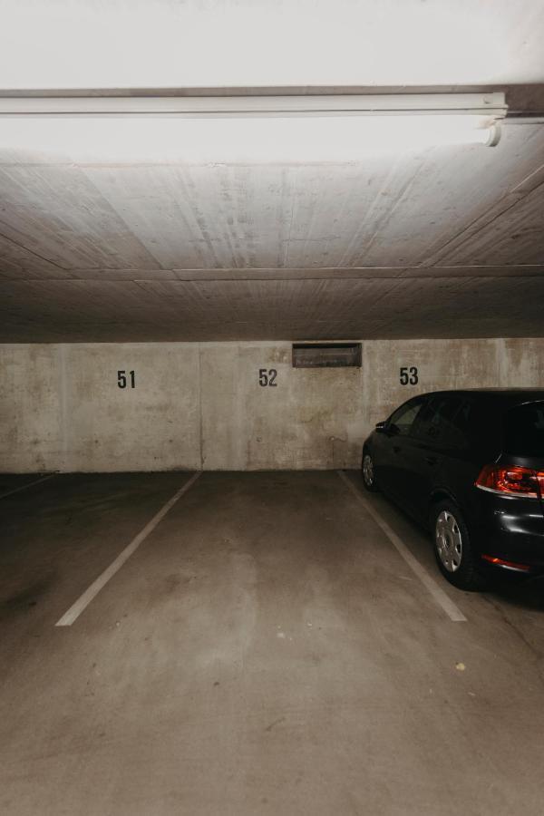 Traber Apartments Im Herzen Leipzigs Balkon Parkplatz Exterior foto